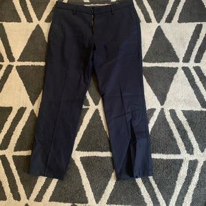 Mens Dockers size 34, signature khaki